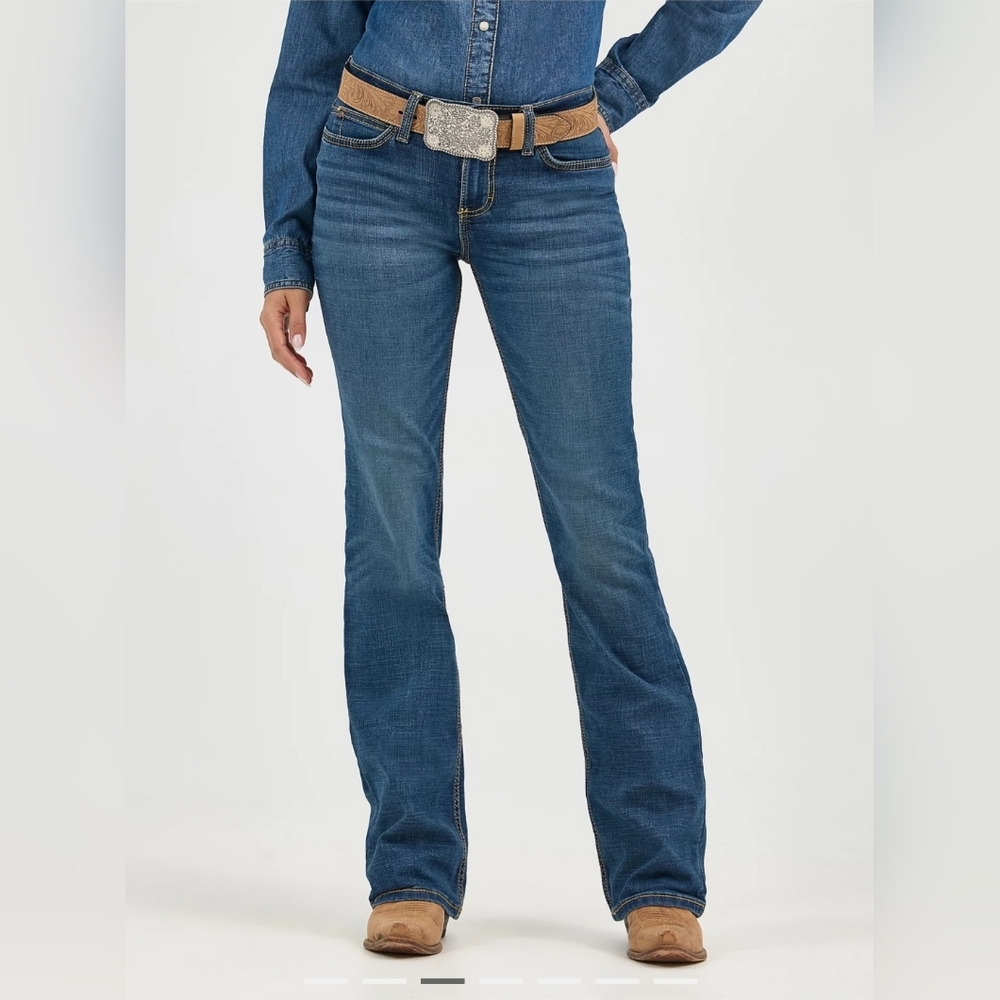 Women's Wrangler Retro Mae Mid Rise Bootcut Jean 29x30 | MS Wash - Picture 2 of 14
